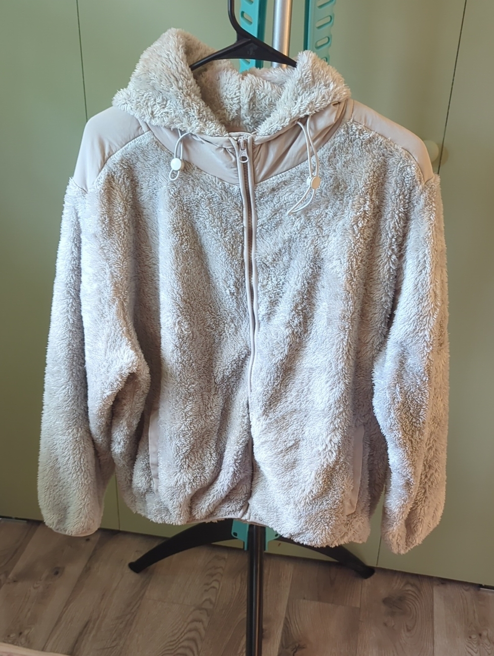 ZYIA Plush Teddy Zip-Up Hoodie in Light Taupe